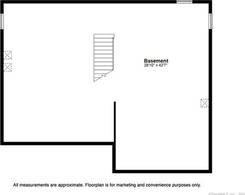 6 Black Swan Ct, Brookfield Center CT  06804-3977 exterior