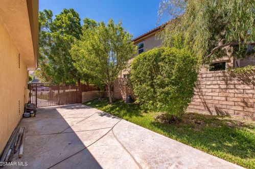 3824 Doheney Ct, Simi Valley CA  93063-0208 exterior
