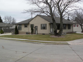 204 Park View Ln, Manitowoc, WI 54220-2116