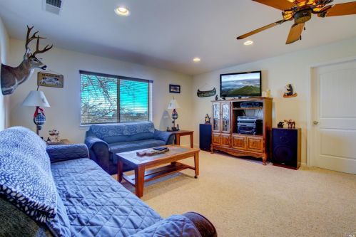 2979 Keeling Ave, Lakeport CA  95453-6804 exterior