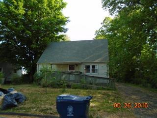 131 Diamond Ave, Plainville, CT 06062-2905