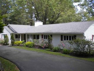 56 Blind Rock Rd, Glens Falls, NY 12804-1428