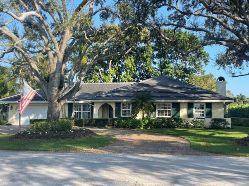 4702 Lake Dr, Boynton Beach, FL 33436-5909