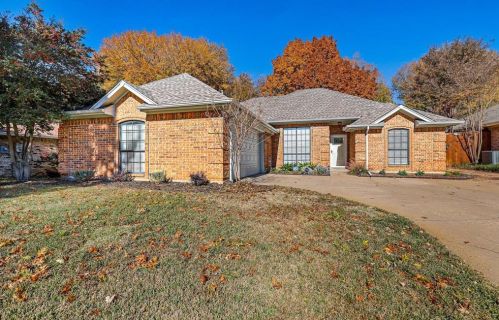 2300 Timberglen Dr, Lewisville TX  75028-1916 exterior