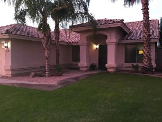 7358 Nopal Ave, Mesa, AZ 85209-7220
