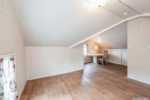 99 Melrose Ave, East Rockaway NY  11518-1005 exterior