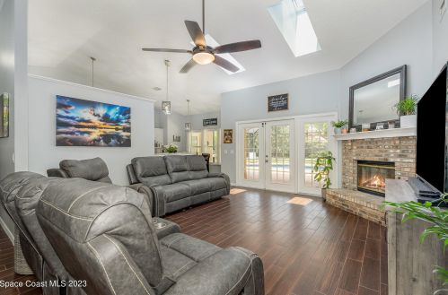 5090 Winchester Dr, Titusville FL  32780-6773 exterior