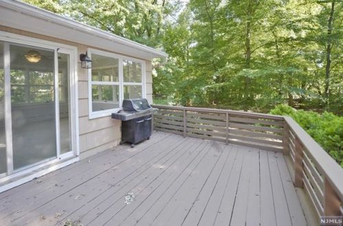 388 Cedar Ave, Ridgewood NJ  07450-5135 exterior