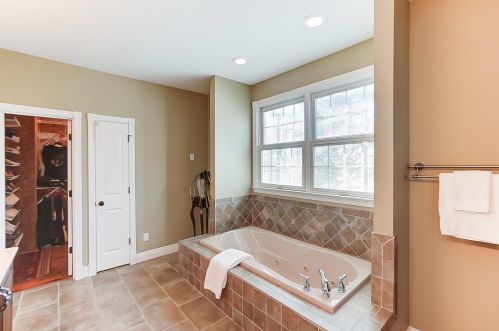 1951 Cliff Rd, North Bend OH  45052-9633 exterior