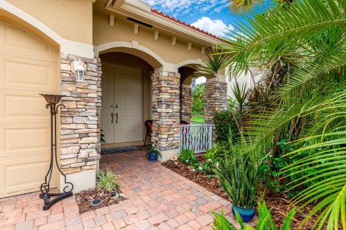 918 Leonardo Cir, Fort Pierce, FL 34986-4350