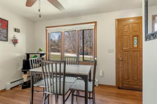 1157 Crestwood Dr, Green Bay WI 54313-5411 exterior