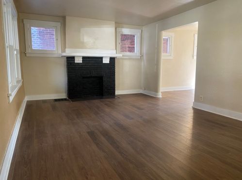 1214 Coal St, Pittsburgh, PA 15221-1924