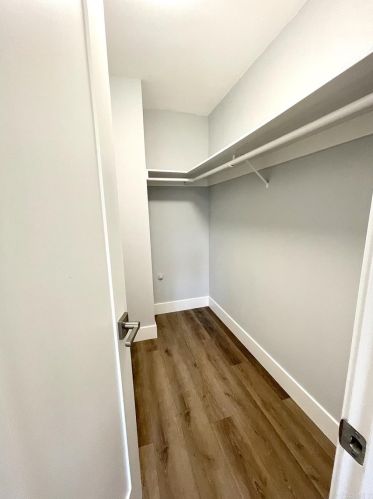 3549 Castle Glen Dr, San Diego CA 92123-2424 exterior