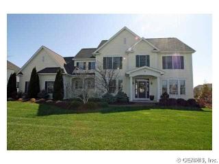 33 Amber Hl Dr, Pittsford NY  14534-9444 exterior