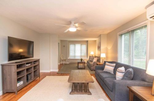 18 Hampson Ave, Marthas Vineyard MA  02568-2937 exterior