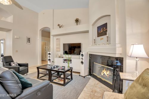 16010 13 Pl, Phoenix AZ 85042-5664 exterior