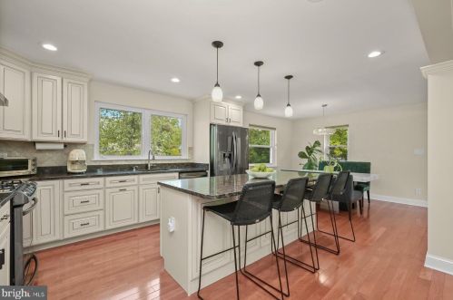 3248 Brandy Ct, Falls Church VA  22042-3704 exterior