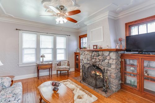 5628 38 Ave, Kenosha WI 53144-2725 exterior