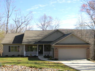 15 Chatham Ct, Crossville, TN 38558-2623
