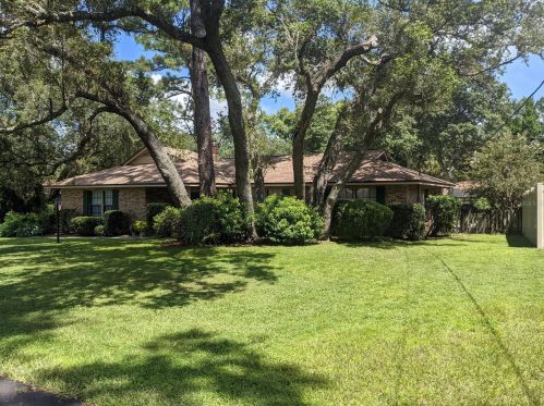 749 Yorkshire Dr, Deland FL  32724-8302 exterior