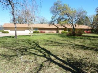 2741 Ranch Rd, Athens, TX 75751-5931