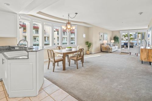 1133 1st St, San Diego, CA 92118-1479