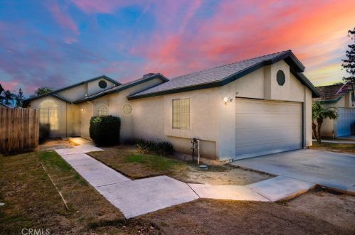 3620 Westporte Ct, Bakersfield, CA 93309-6286