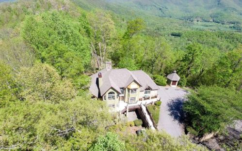 104 Eagles View Smt, Hayesville, NC 28904-6306