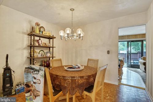 645 Ithaca Pl, East Windsor NJ 08520-5614 exterior