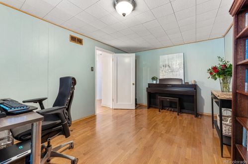 651 Holly St, Denver CO  80246-1424 exterior