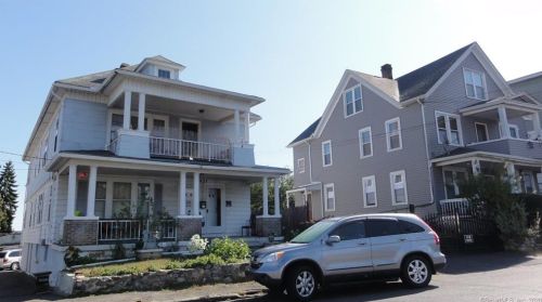 1437 Bank St, Waterbury, CT 06708-4104