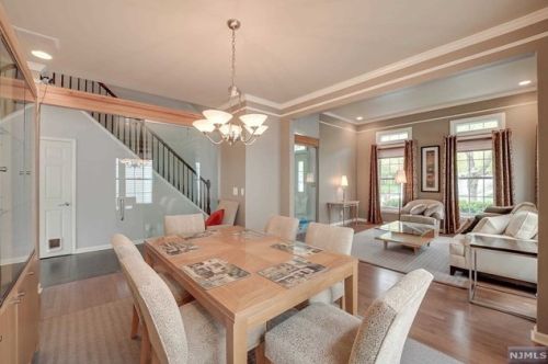 44 Hunters Run, Oakland NJ  07436-2344 exterior