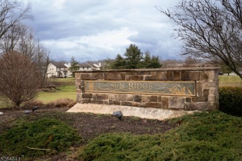 10 Peach Ct, Flemington NJ  08822-3005 exterior