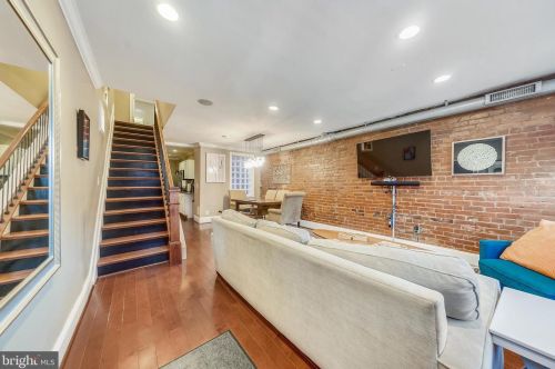 1826 18th St, Washington DC 20009-1707 exterior