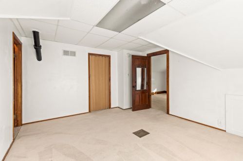 3013 Bartlett Ave, Milwaukee WI 53211-3215 exterior