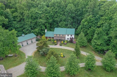 1251 Laurelwood Rd, Pottstown, PA 19465-7469