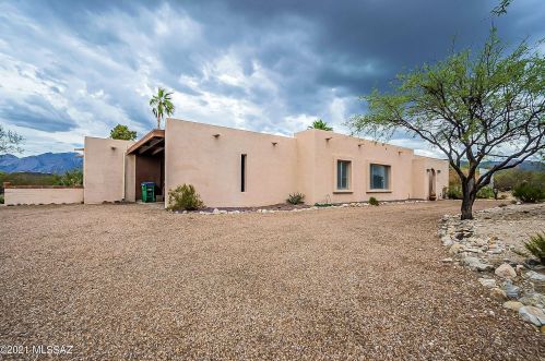 9015 Indian Canyon Rd, Tucson, AZ 85749-9410
