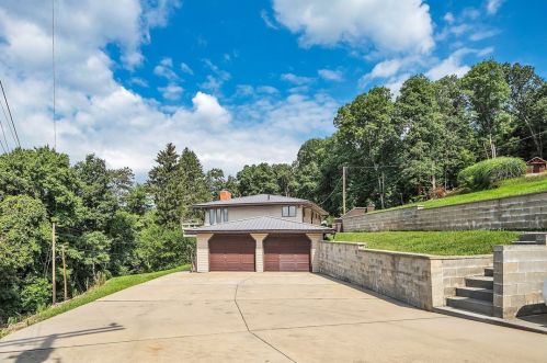 215 Pirich Rd, Addison, PA 15411-2218