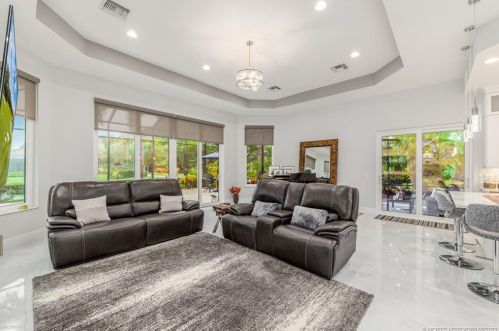 8801 One Putt Pl, Fort Pierce FL  34986-3068 exterior