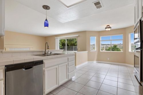 5166 Via Malaguena, Oceanside CA  92057-2636 exterior