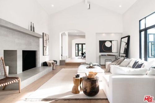 3170 Santa Maria Rd, Topanga CA  90290-4307 exterior
