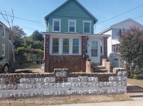 64 Leighton Ave, Tinton Falls, NJ 07701-1213