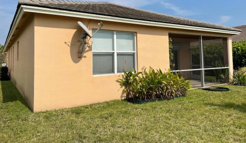 9801 Eastbrook Cir, Port Saint Lucie FL  34987-2431 exterior