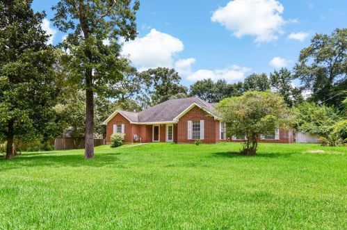 1105 Carriage Hills Blvd, Conroe TX  77384-3622 exterior
