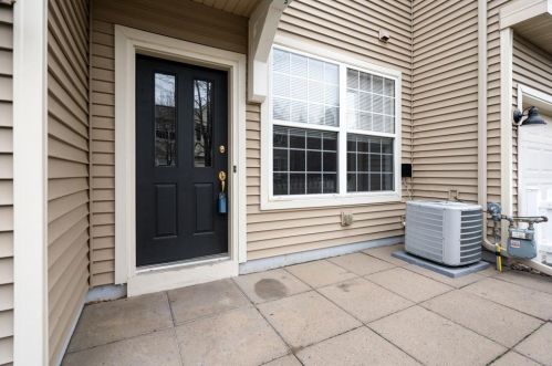 4589 Victor Path, Lino Lakes, MN 55038-5423