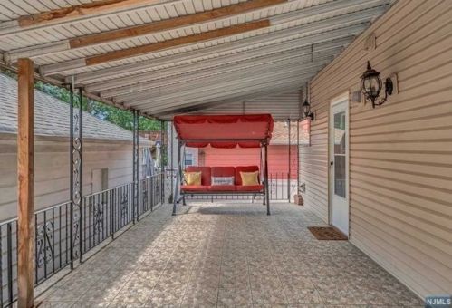 131 Bergen Ave, Ridgefield Park NJ  07660-1521 exterior