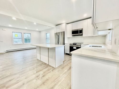 96 Mount Sinai Ave, Mount Sinai, NY 11766-2311