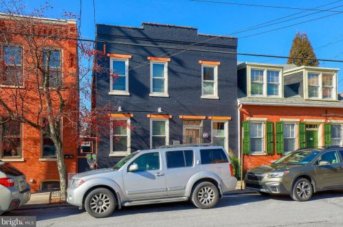 138 Water St, Lancaster, PA 17603-5320