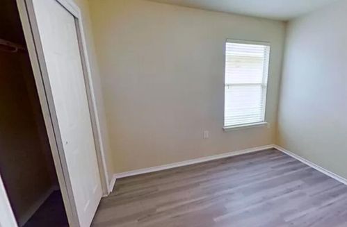 7400 Cayenne Ln, Austin TX  78741-7524 exterior