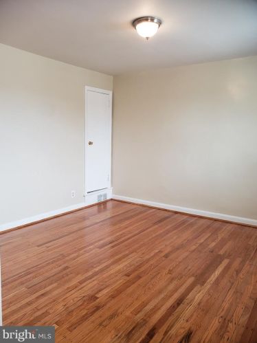 5151 C St, Philadelphia PA 19120-3621 exterior